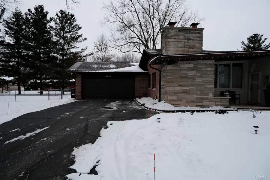 3869 N. Hartford DR, Saginaw, MI 48603 - Image #2