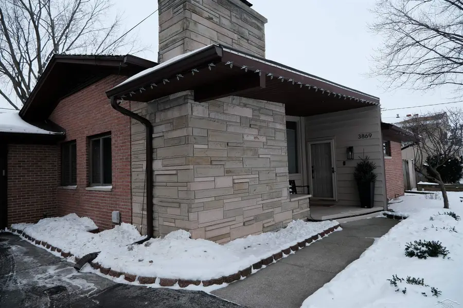 3869 N. Hartford DR, Saginaw, MI 48603 - Image #3