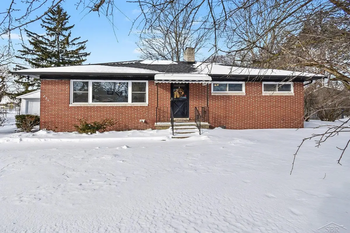 226 S Seventh ST, Freeland, MI 48623 - Image #1