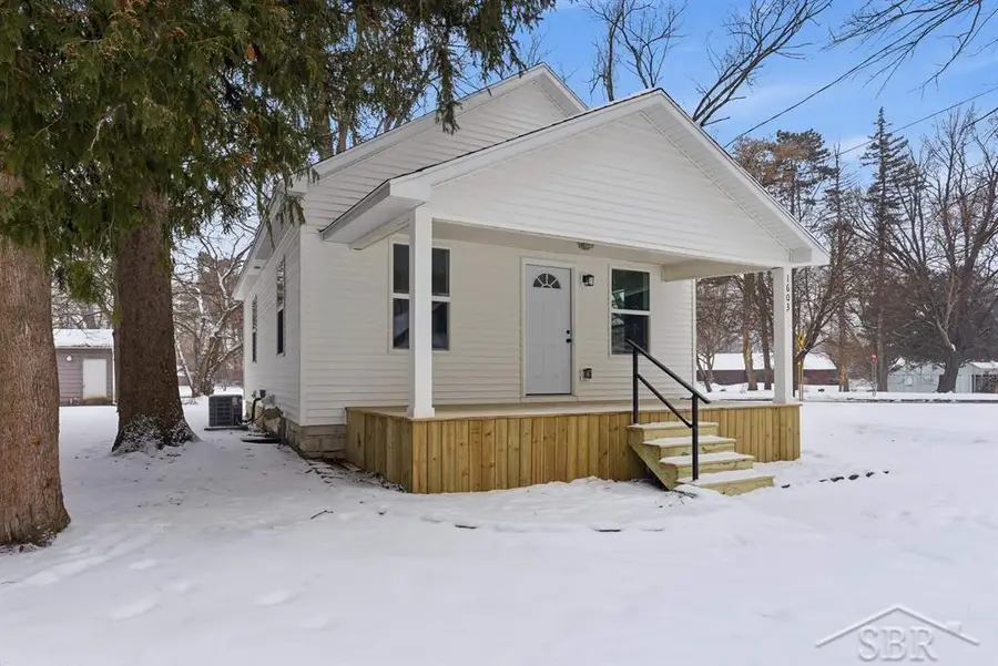 1603 W Union ST, Midland, MI 48640 - Image #2