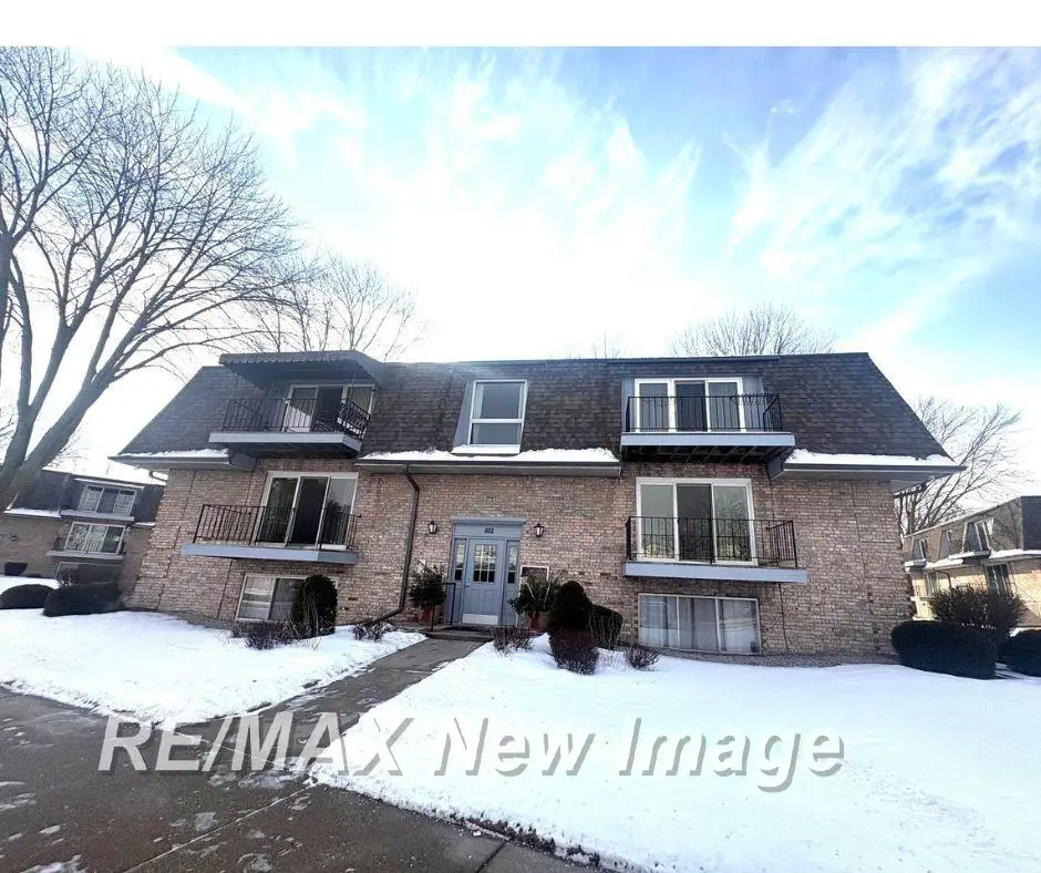 102 Provincial CT, Saginaw, MI 48638 - #1