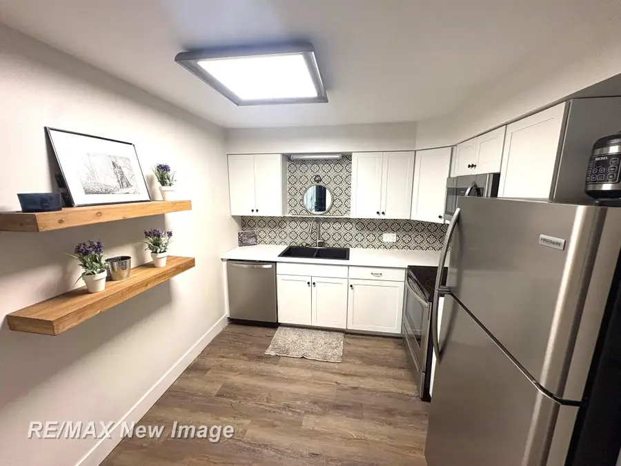 102 Provincial CT, Saginaw, MI 48638 - #3