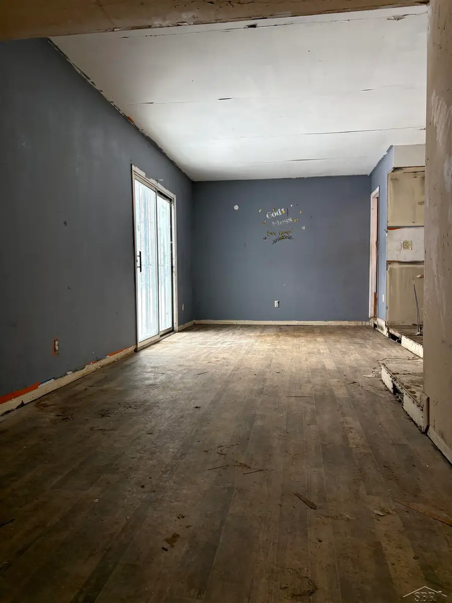 6104 Hilton LN, Beecher, MI 48458 - #2