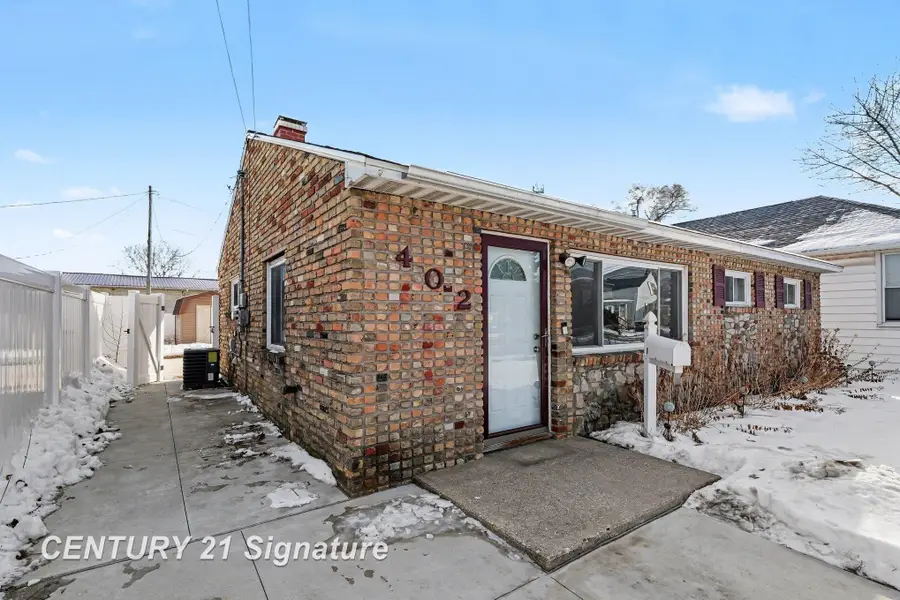 402 State ST, Bay City, MI 48706 - #2