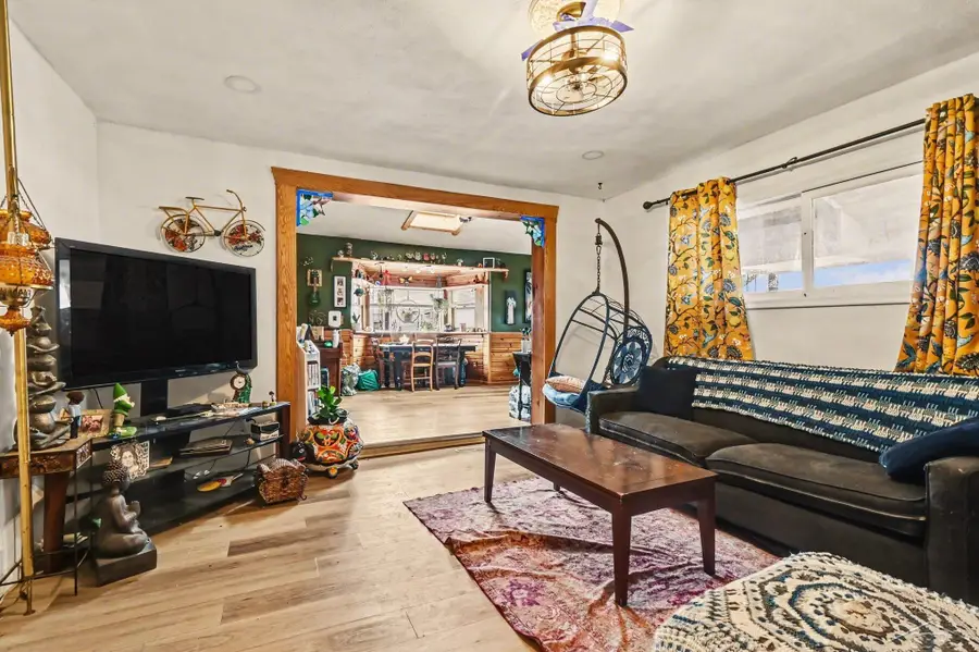 6945 Delta River DR, Lansing, MI 48906 - #3