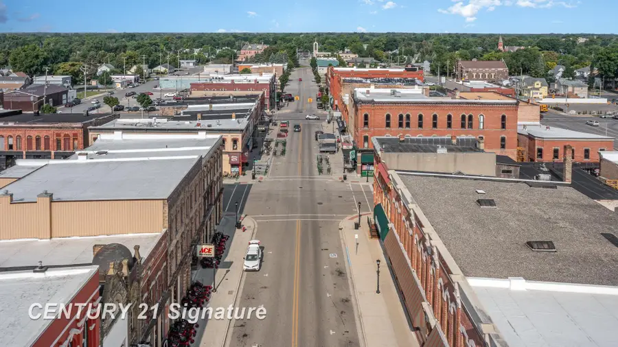 703 E Midland ST, Bay City, MI 48708 - #2