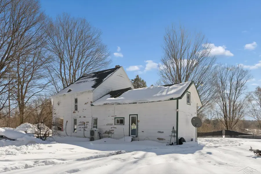 7589 Front ST, Thompsonville, MI 49683 - #2