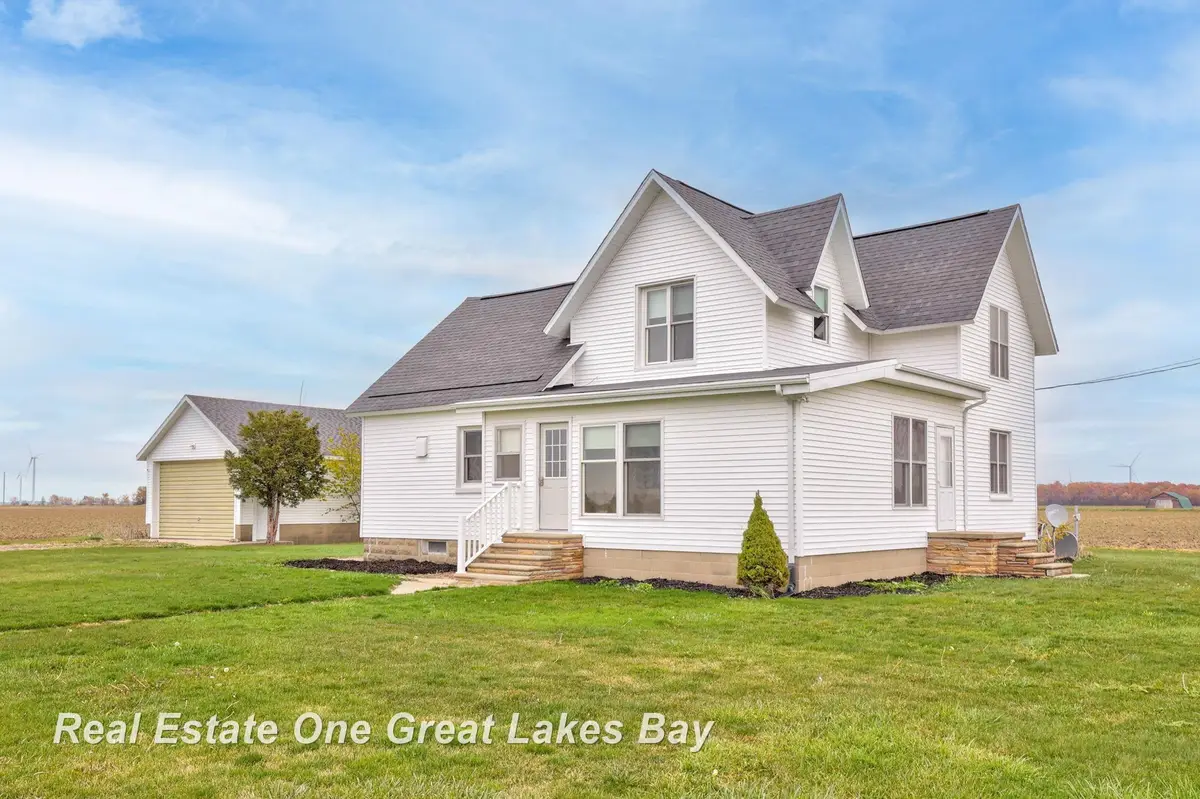 4060 Dickerson RD, Akron, MI 48701 - #1