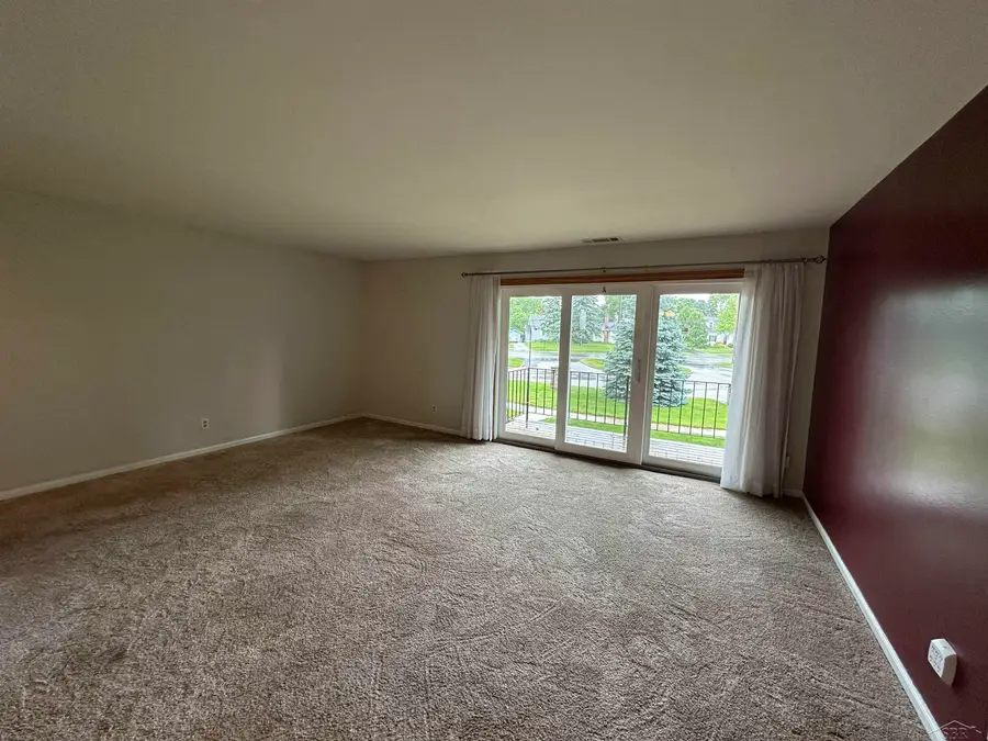 101 Provincial CT, Saginaw, MI 48638 - #3