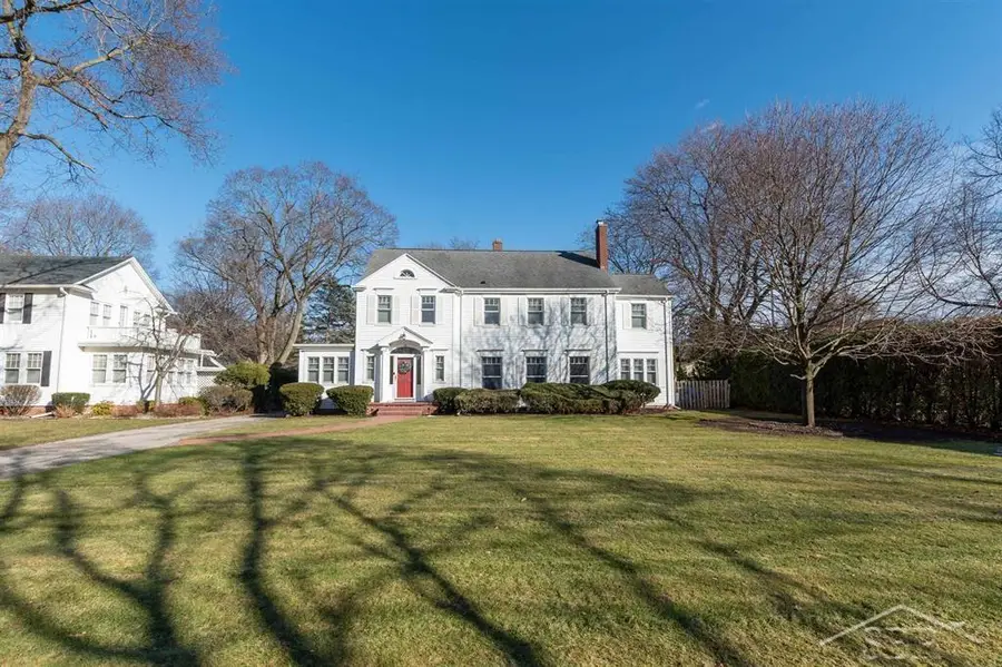 21 W Hannum BLVD, Saginaw, MI 48602 - #2