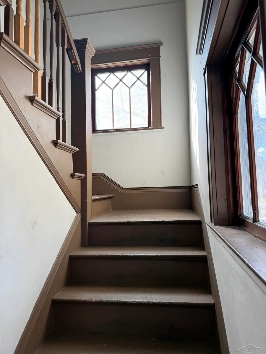 523 Eleanor AVE, Saginaw, MI 48602 - #2