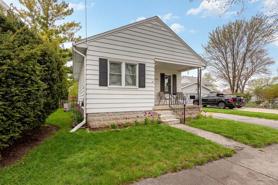 1911 15th ST, Bay City, MI 48708 - #3