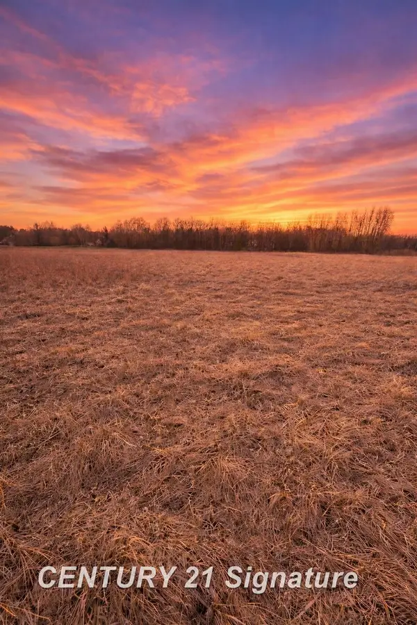 V/L E Hubbard RD, Midland, MI 48642