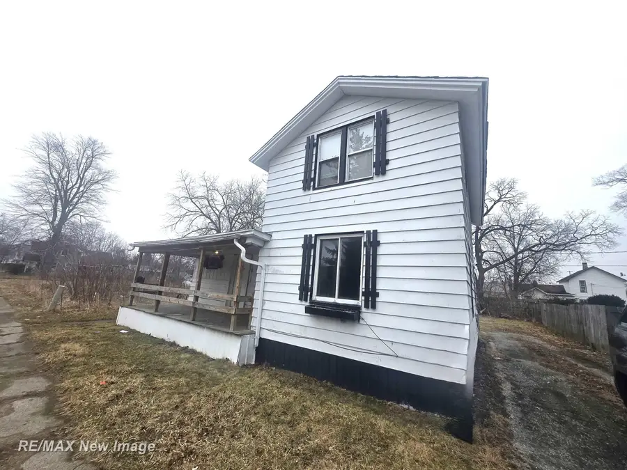 712 S Porter ST, Saginaw, MI 48602 - #2