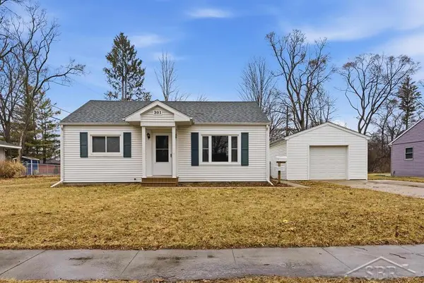 301 Princeton CT, Midland, MI 48640