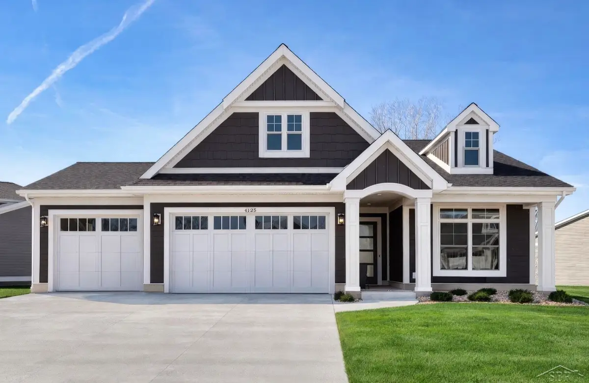 4125 Village Green DR, Freeland, MI 48623 - #1