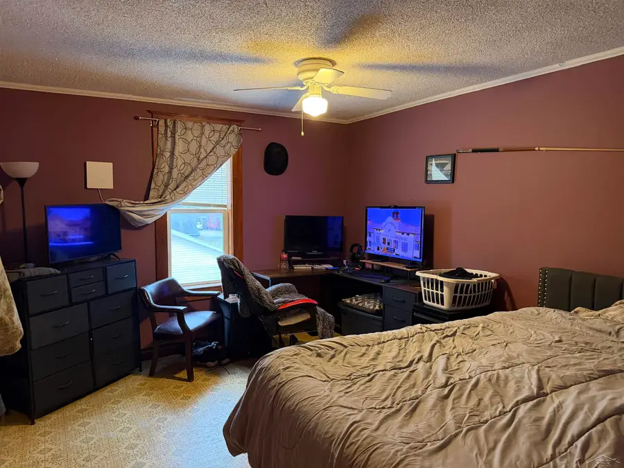 420 N Granger ST, Saginaw, MI 48602 - #2