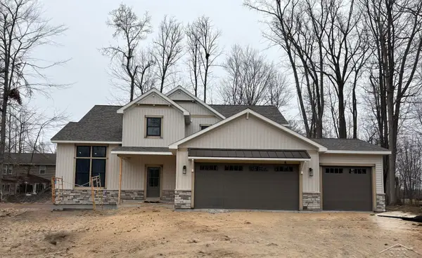 12522 Northern Woods  CIR, Freeland, MI 48623