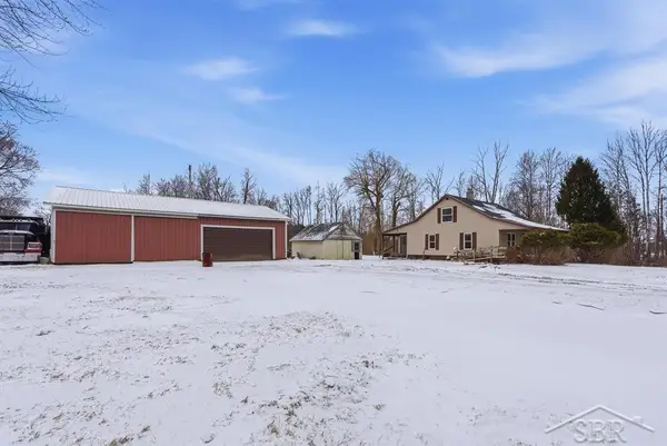 2177 W Knox RD, Beaverton, MI 48612