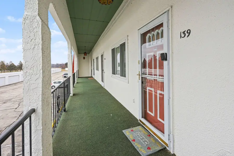 945 Kennely, Saginaw, MI 48609 - #3