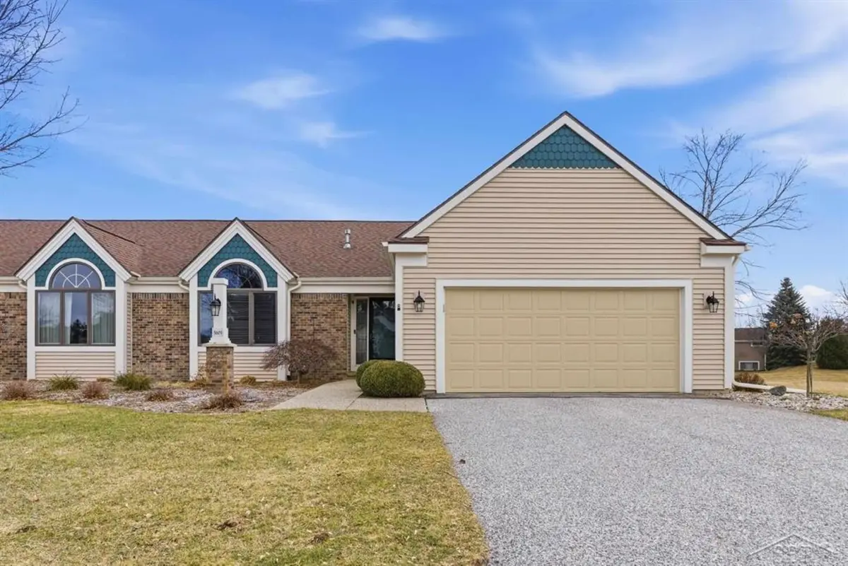 5603 Firethorne DR, Monitor, MI 48706 - #1