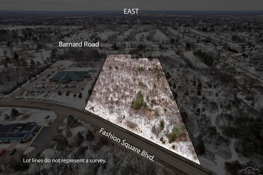 0 Fashion square BLVD, Saginaw, MI 48603 - #2