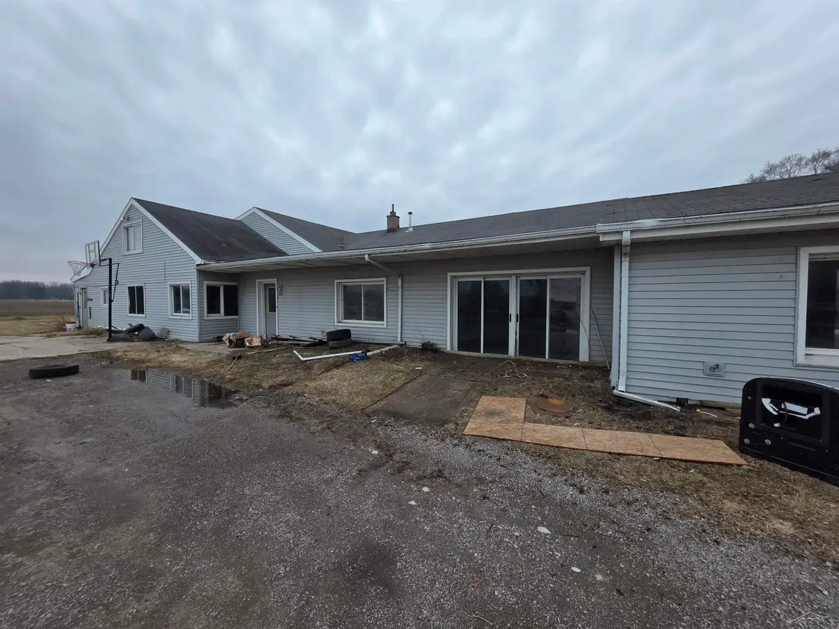 2418 wetters RD, Kawkawlin, MI 48708 - #1