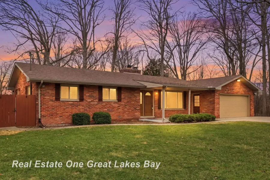 7205 Trinklein RD, Saginaw, MI 48609 - #2