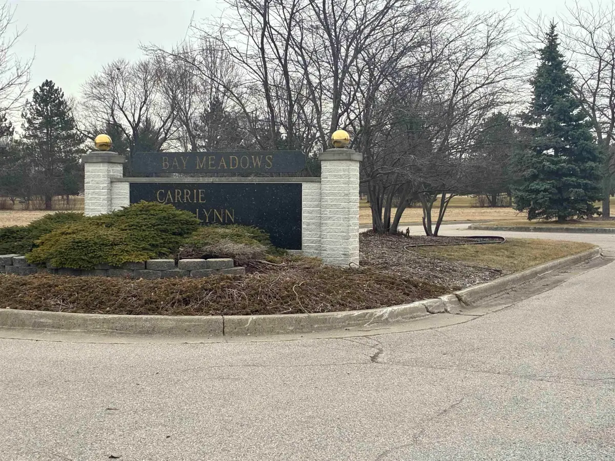 1108 Carrie Lynn DR, Bay City, MI 48706 - #1