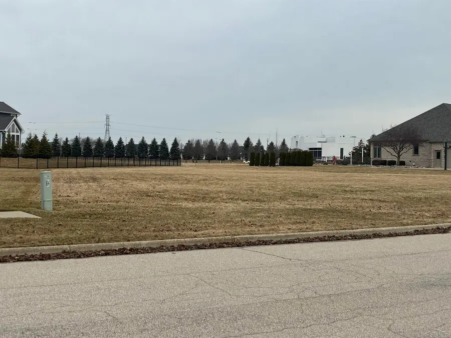 1108 Carrie Lynn DR, Bay City, MI 48706 - #2