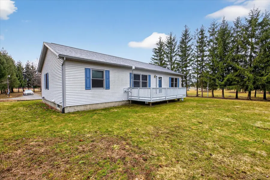 9280 N Lakeshore RD, Port Austin, MI 48467 - #3