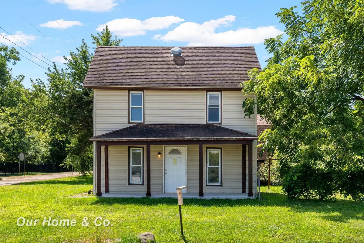 36505 Bismark RD, New Boston, MI 48164 - #1