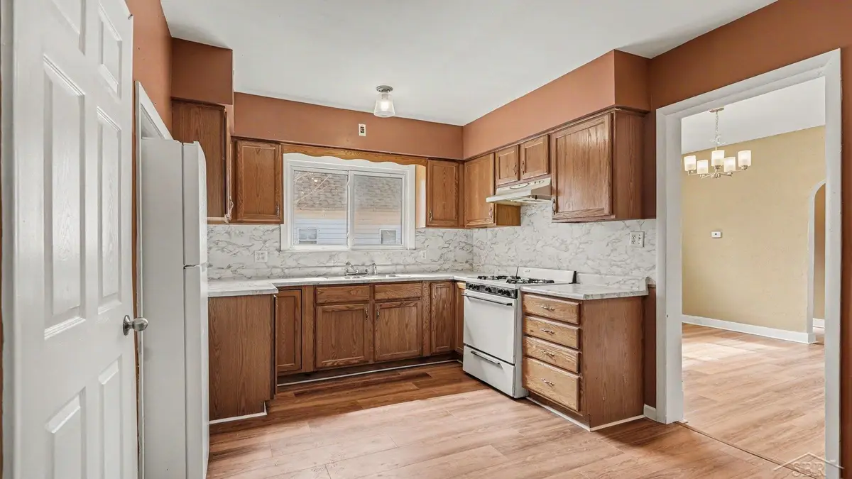 2518 Hermansau ST, Saginaw, MI 48602 - #1