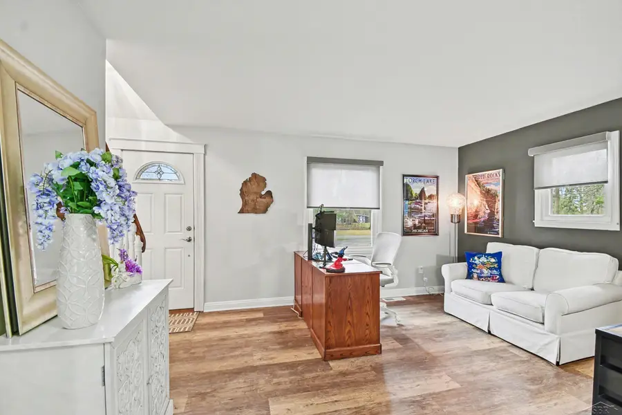 12788 S Basell DR, Hemlock, MI 48626 - #2