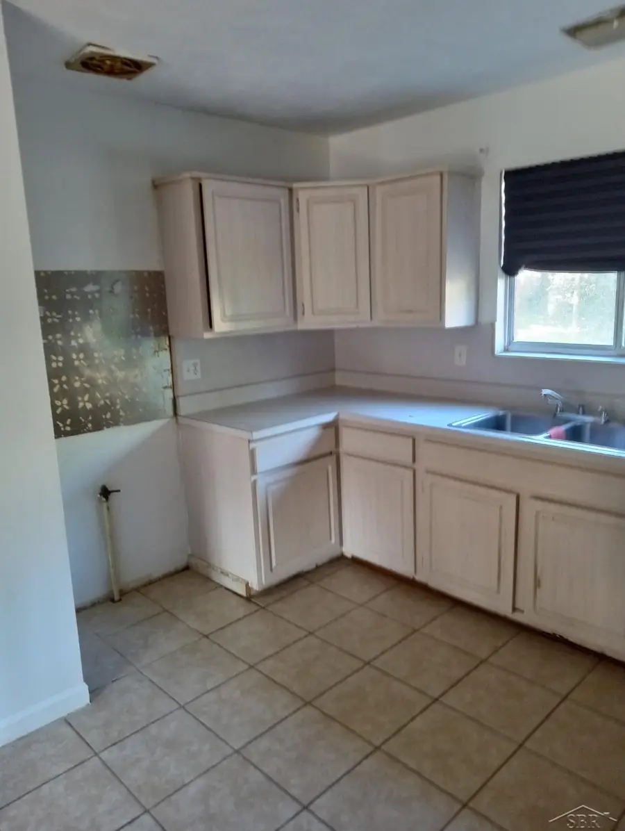 3308 Douglass ST, Saginaw, MI 48601 - #2