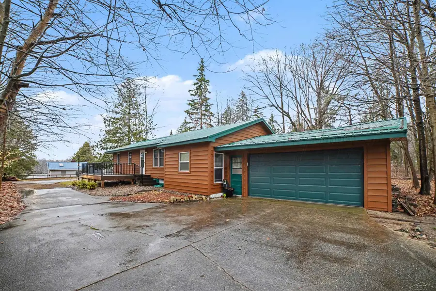 441 Hillcrest DR, Lake, MI 48632 - #3