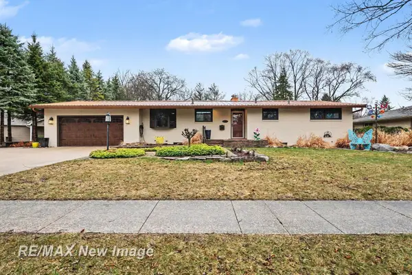 314 W Saint Andrews RD, Midland, MI 48640