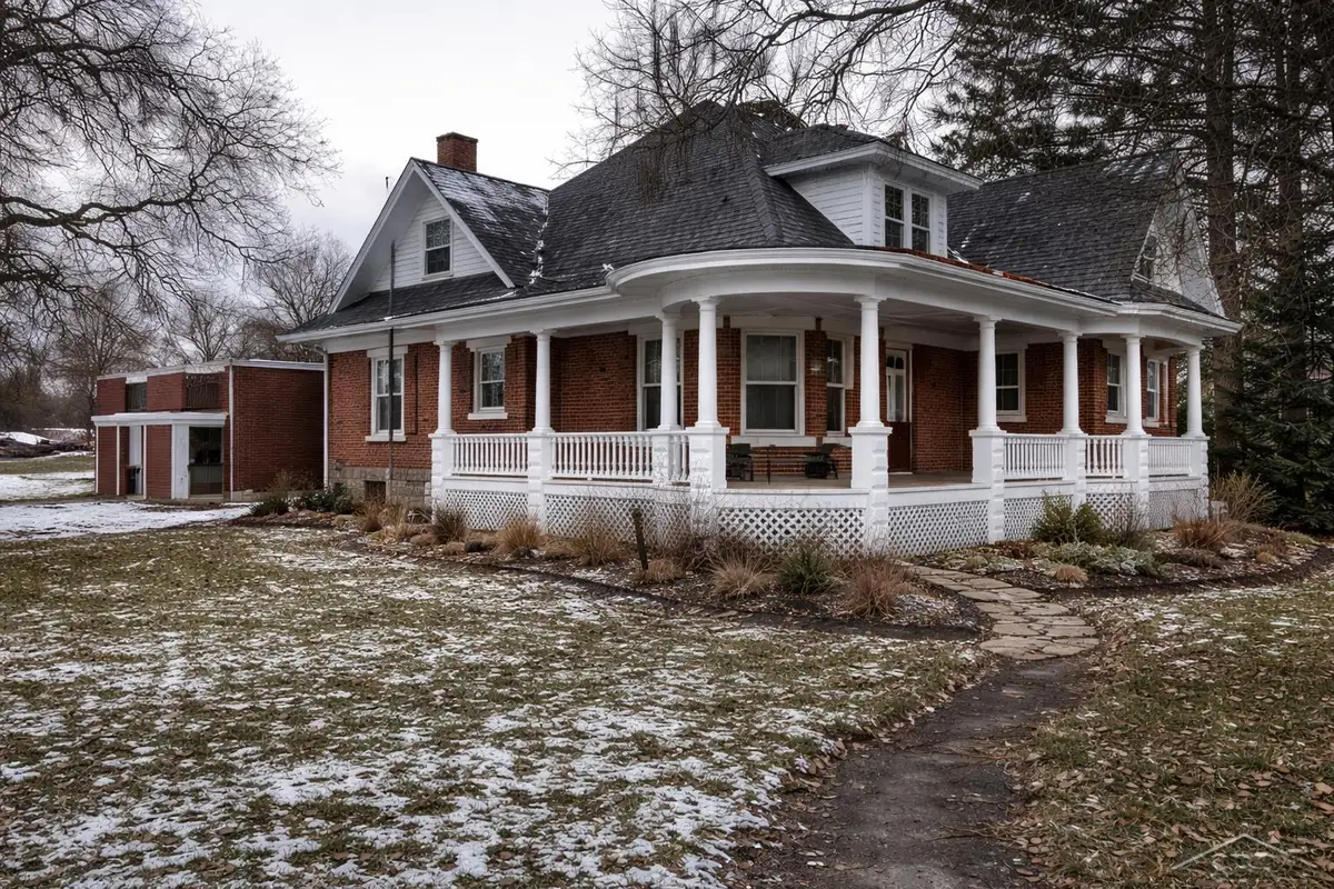 120 S greenwood ST, Sterling, MI 48659 - #1