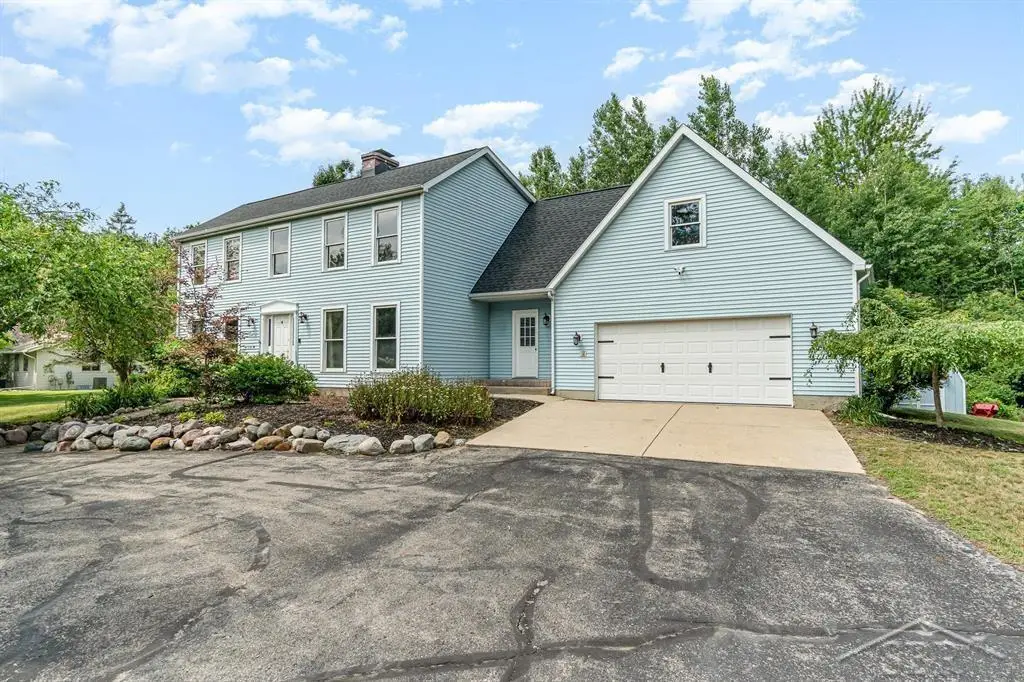 3727 E Julie Ann DR, Midland, MI 48642 - #1