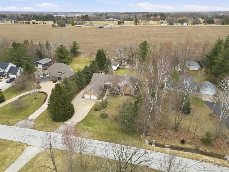 3343 E Ryan DR, Midland, MI 48642 - #3