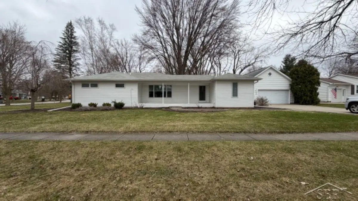 701 Airfield LN, Midland, MI 48642 - #1