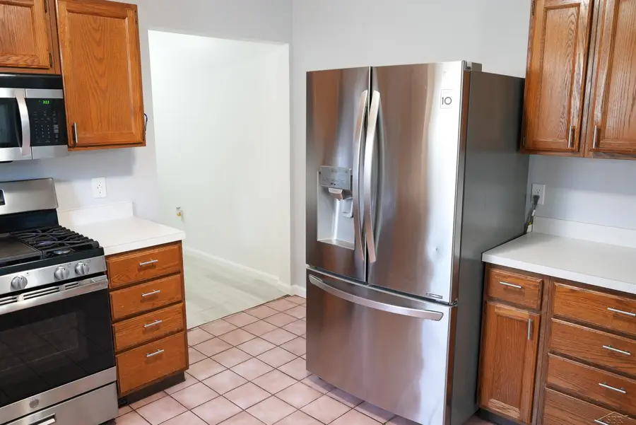 750 Lutzke RD, Saginaw, MI 48609 - #3