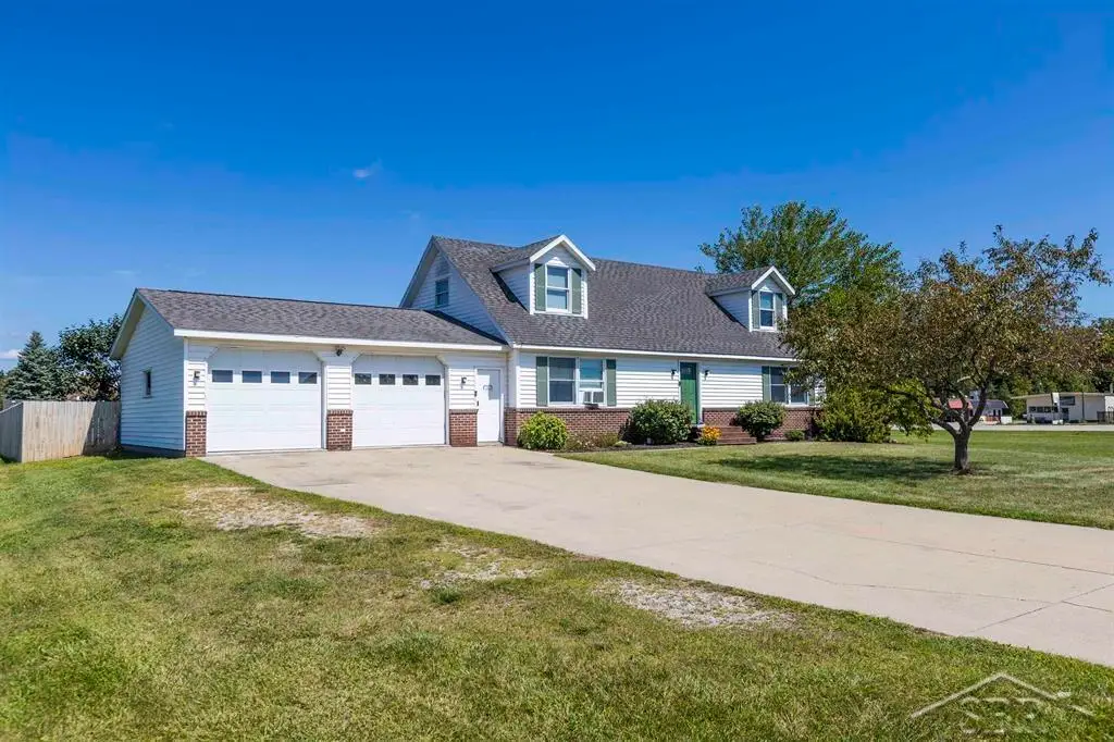 508 Glenview CT, Pinconning, MI 48650 - #1