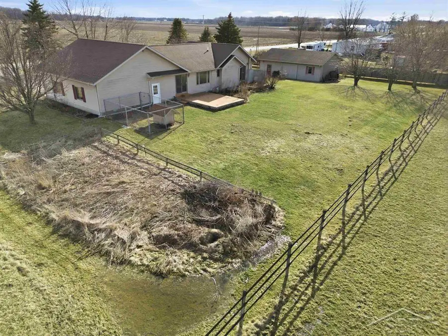 2082 W Parish RD, Midland, MI 48642 - #2