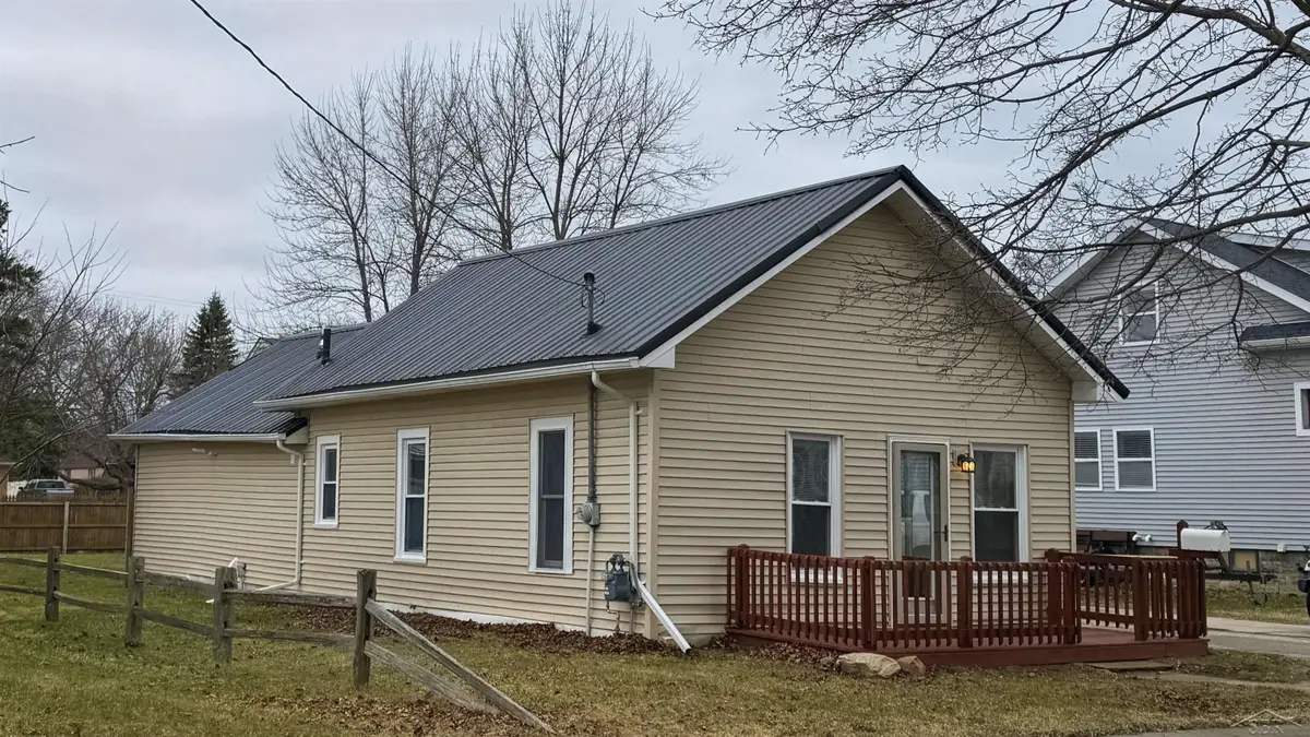 1904 James ST, Essexville, MI 48732 - #1