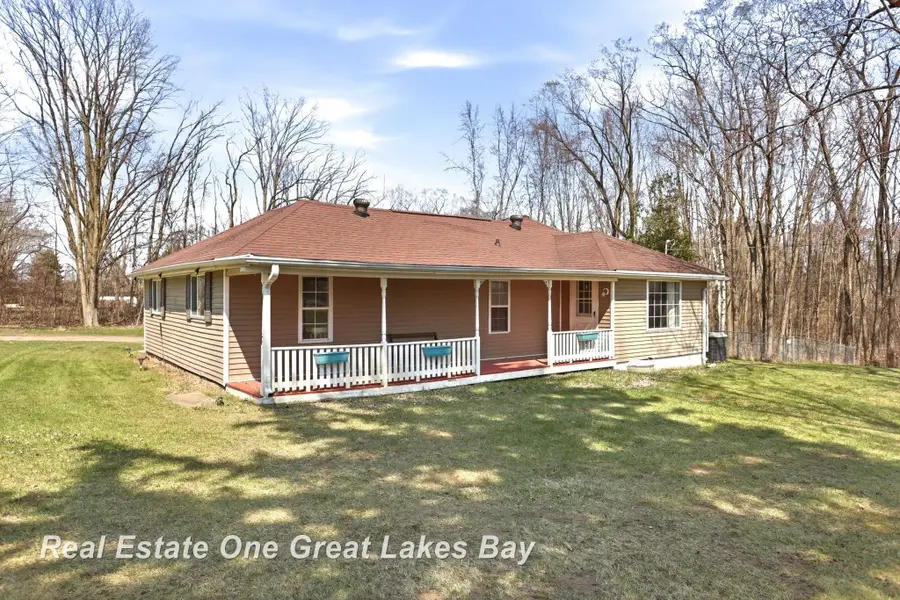 3497 Cat Lake RD, Caro, MI 48723 - #3