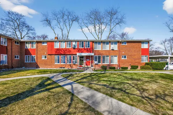 2419 Damman DR, Midland, MI 48640