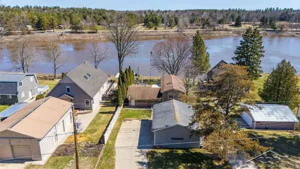 5307 Oakridge DR, Beaverton, MI 48612