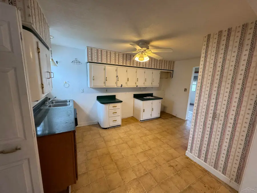 2335 Shattuck RD, Saginaw, MI 48603 - #3