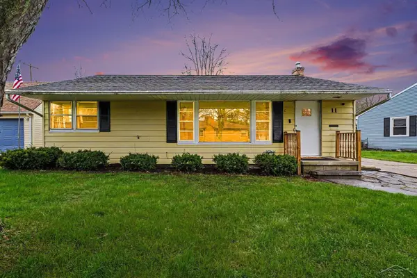 11 Roselawn CT, Saginaw, MI 48602